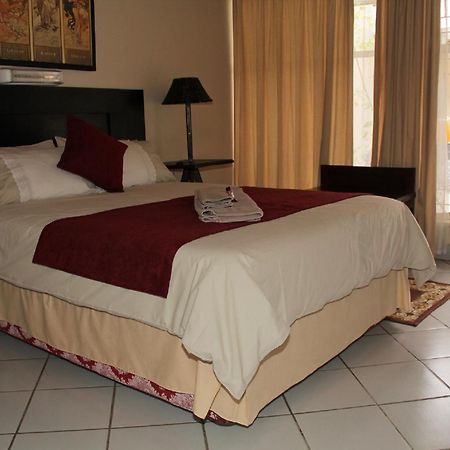 Rustenburg Guesthouse 外观 照片