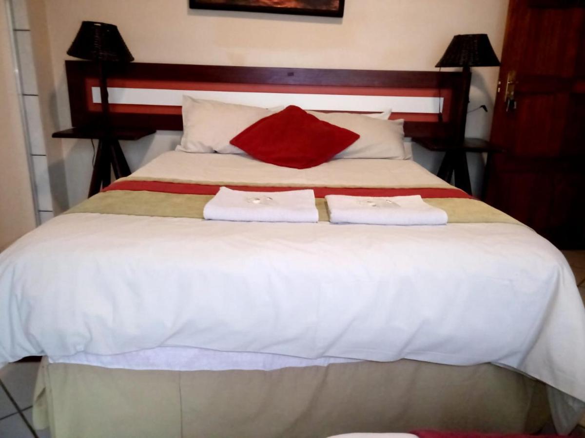 Rustenburg Guesthouse 外观 照片