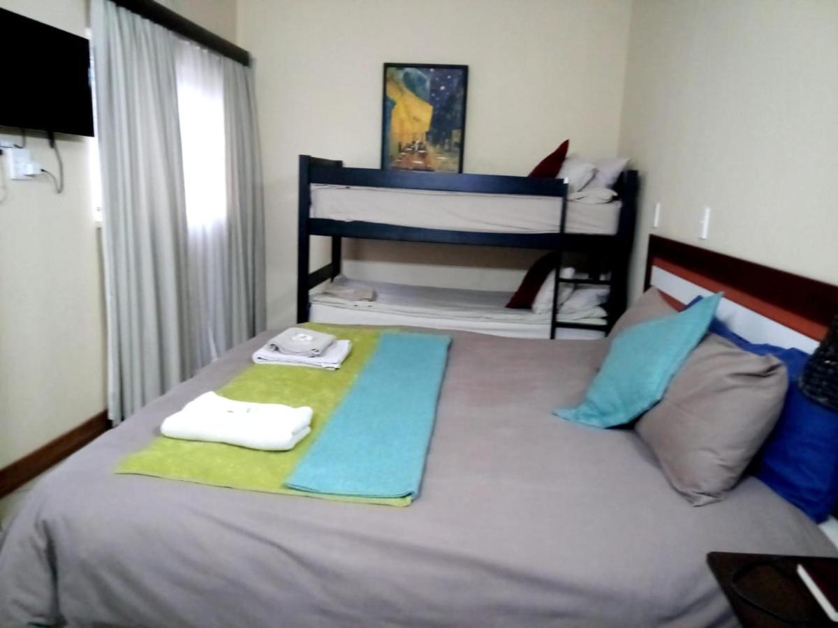Rustenburg Guesthouse 外观 照片