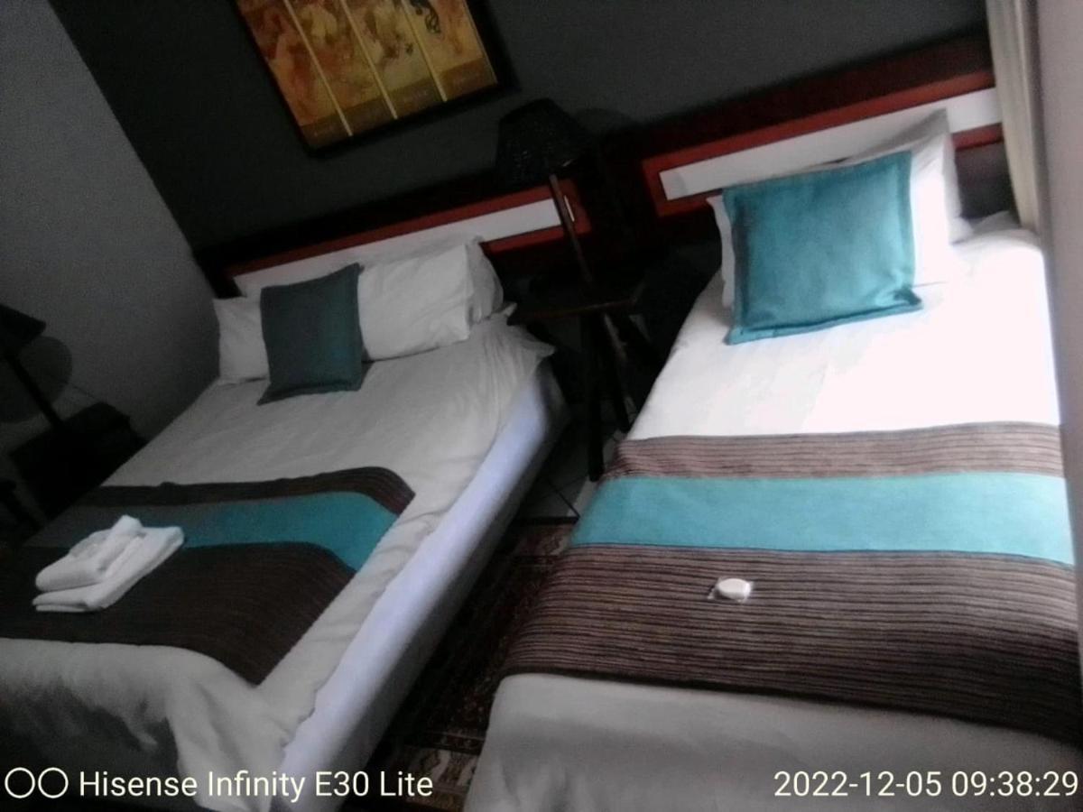 Rustenburg Guesthouse 外观 照片
