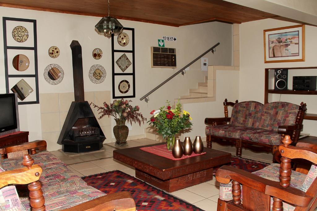 Rustenburg Guesthouse 外观 照片