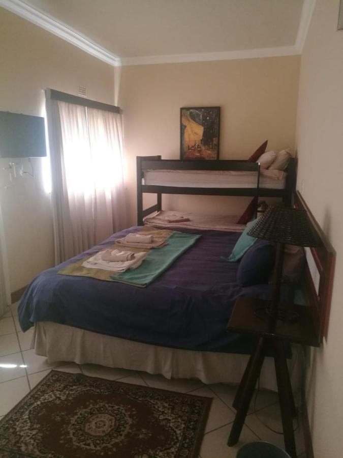 Rustenburg Guesthouse 外观 照片